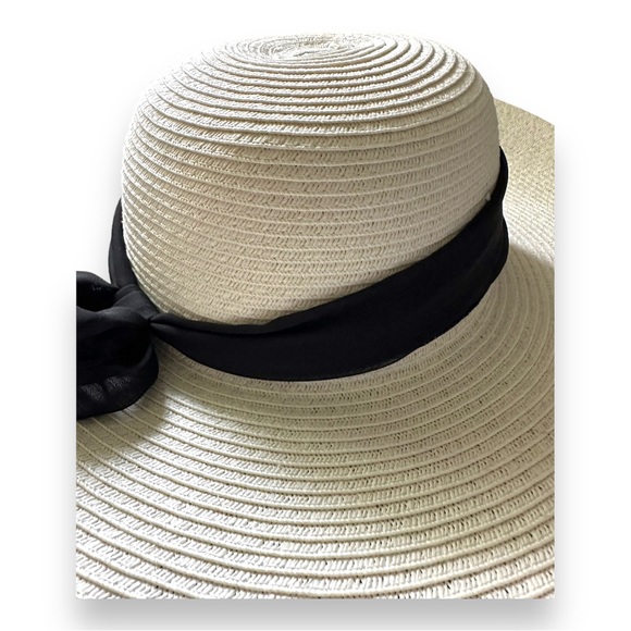 White wide brim hat with black tie - Picture 5 of 5
